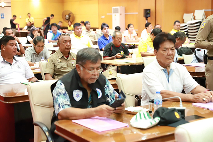 ะจุดเทียนถวายพระพรชัยมงคล
